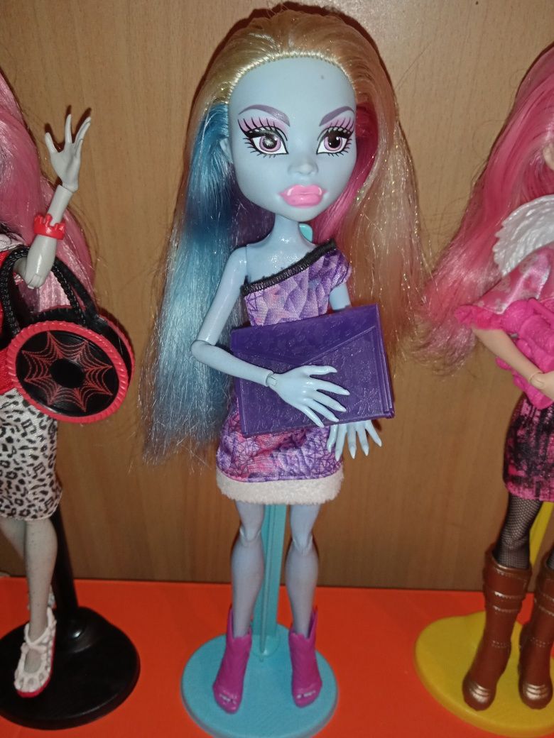 Lalki monster high Abbey