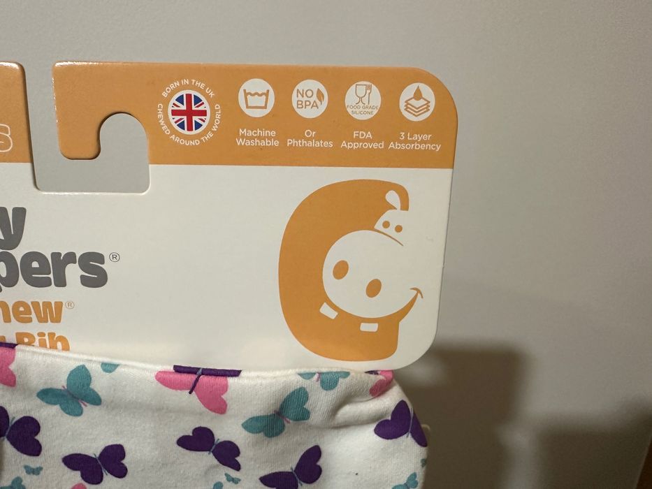 Babete com mordedor para acalmar a dor das gengivas Novo