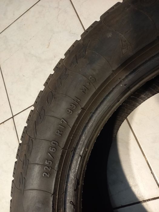 Opona zimowa 225/60r17 PIRELLI z zapasu 7mm.