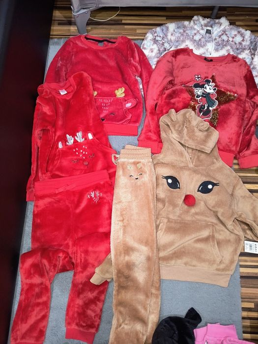 Ciepłe ubrania dla dziewczynki 128/134