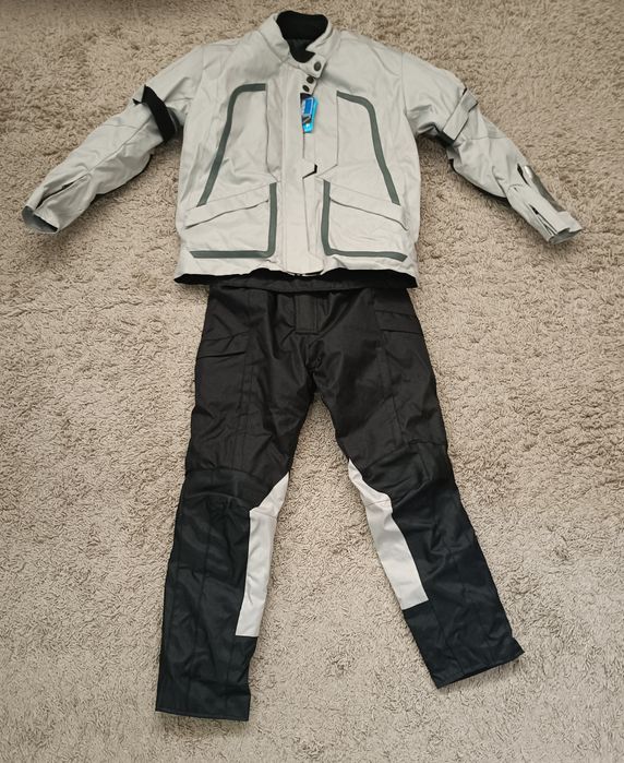 Conjunto Casaco e calças motard