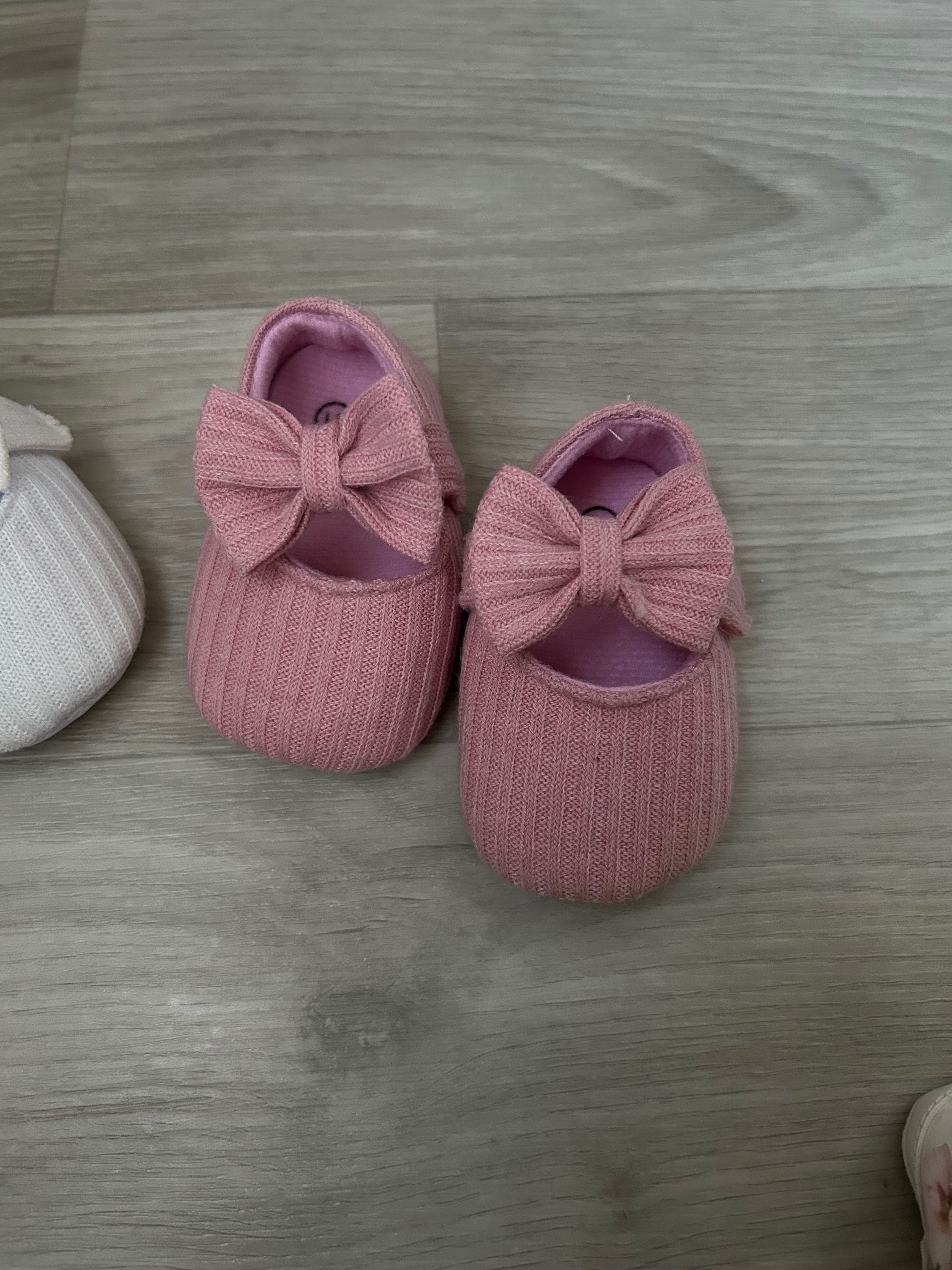 Пінетки взуття для новонародженої 0-6 m набір лот