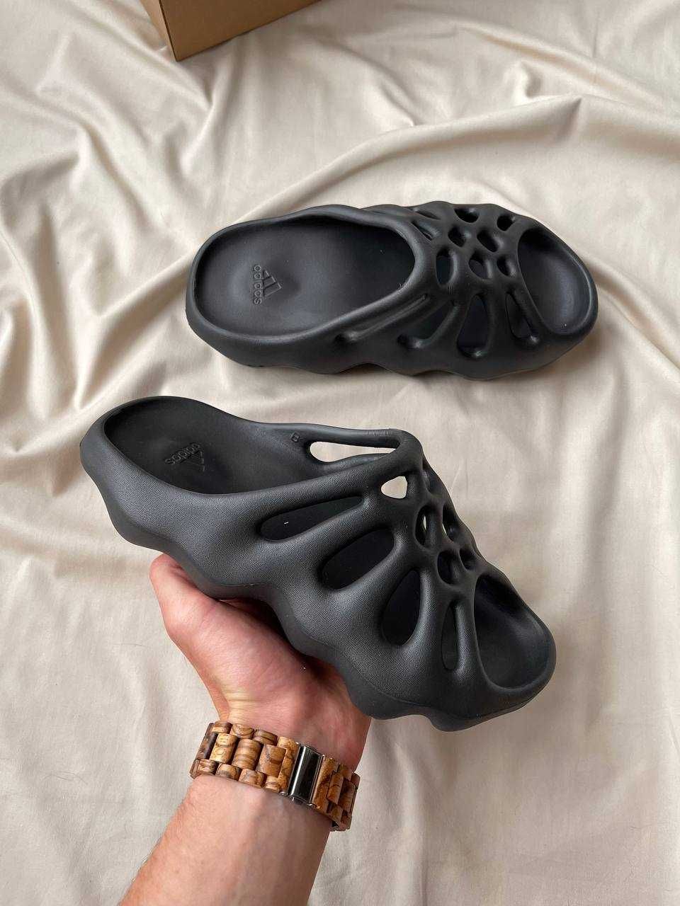 АКЦІЯ! Жіночі шльопанці Adidas Yeezy 450 Slide ‘Black’ (37-40 р.)