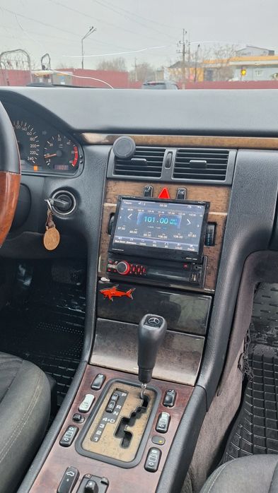 Продам Легендарный Мерседес 210