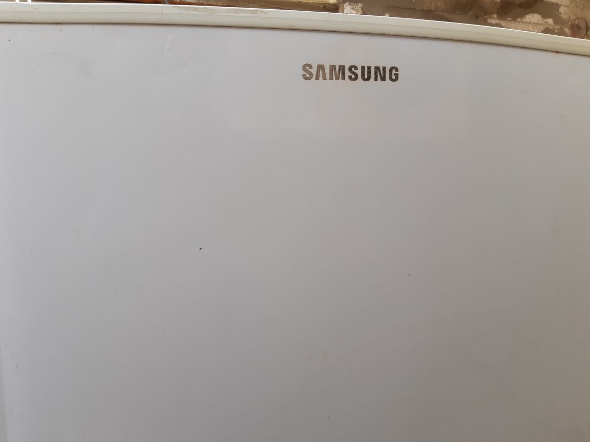 Продам холодильник Samsung