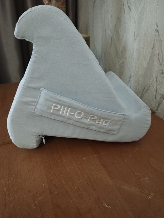 PILLOW PAD —  подставка под планшет, телефон, книгу