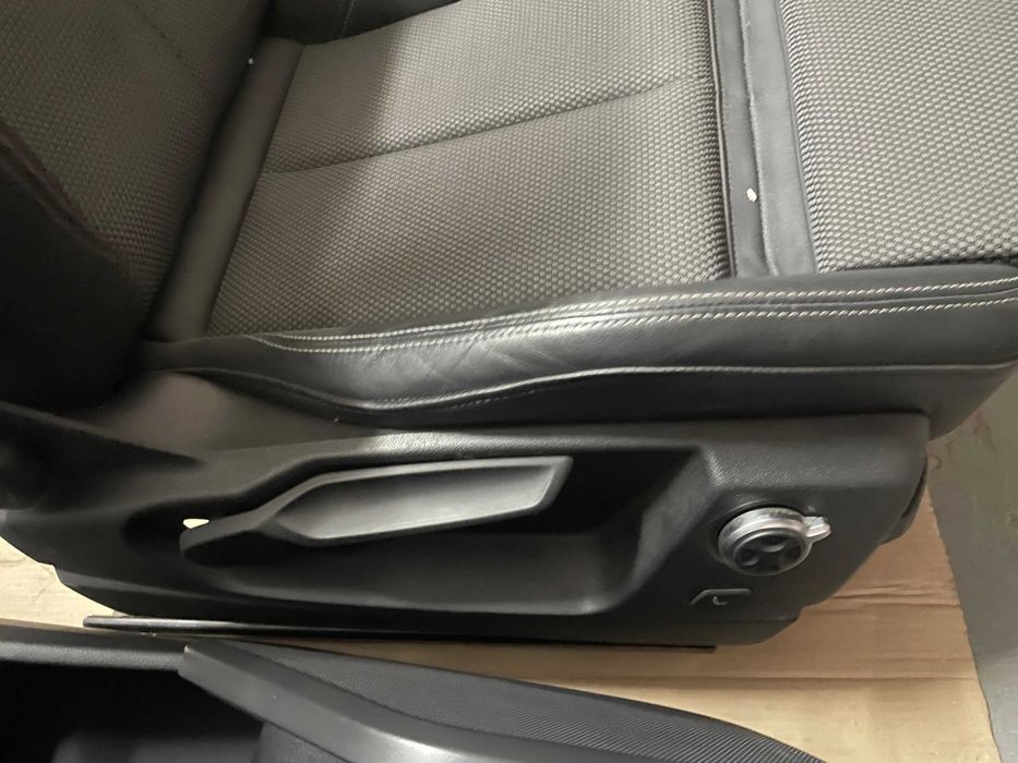 Салон Audi SQ5 80a сиденья сидіння