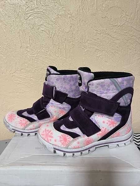 Зимние теплые мембранные ботинки Tofino 37 р.