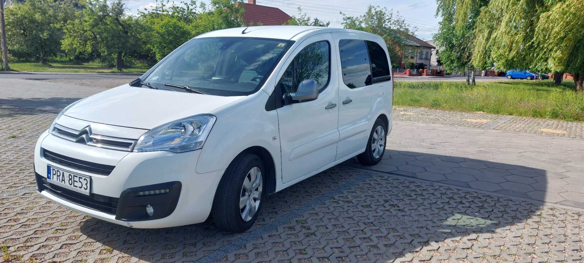 Sprzedam citroena berlingo 2017 r