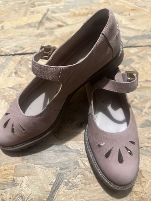 Нові жіночі туфлі Clarks