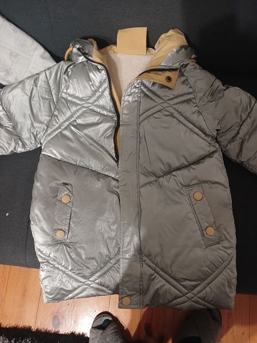 Дитяча зимова курточка на дівчинку