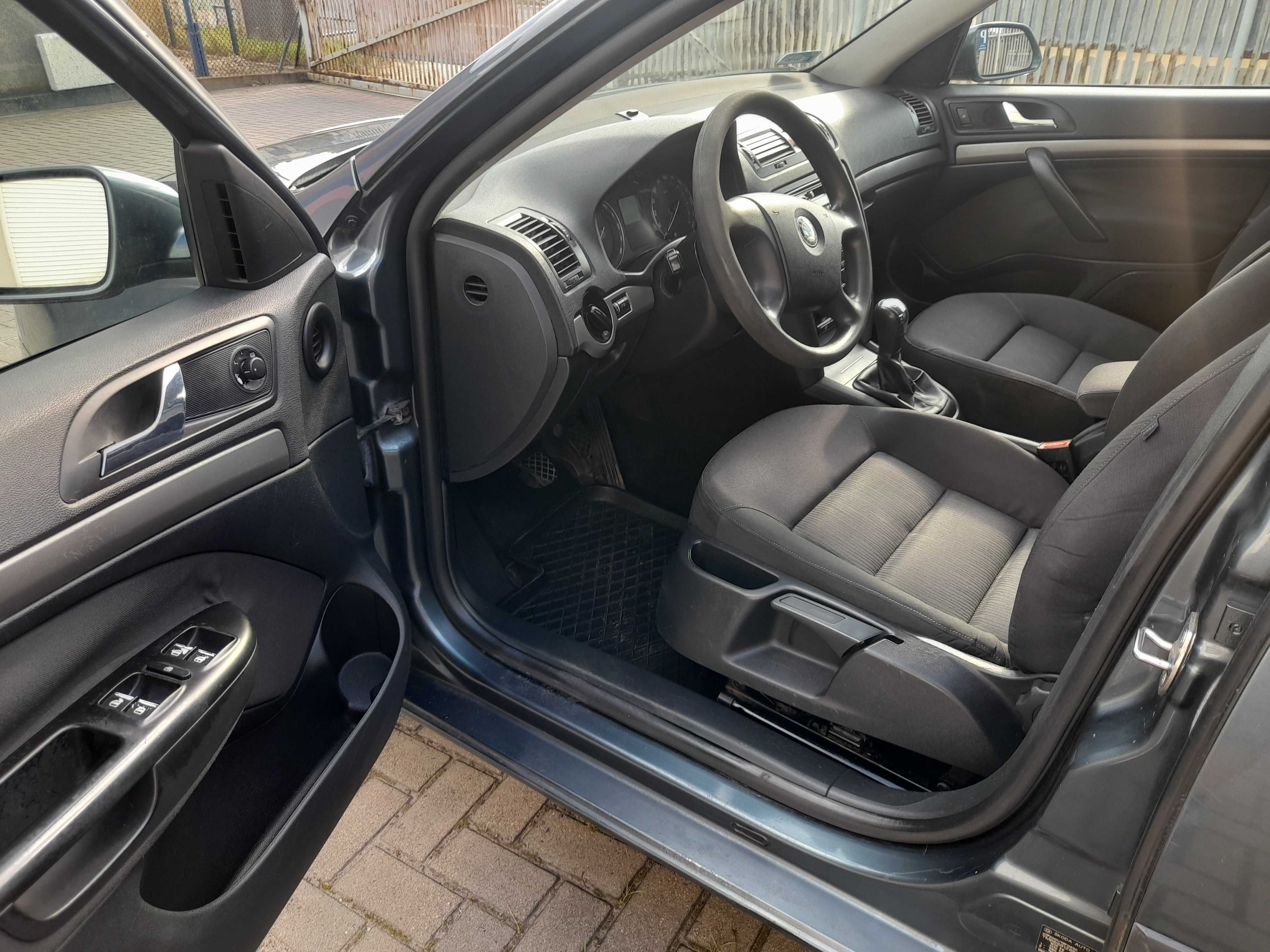 Skoda Octavia 2 1.9 tdi 105KM ważne opłaty 2005r rezerwacja