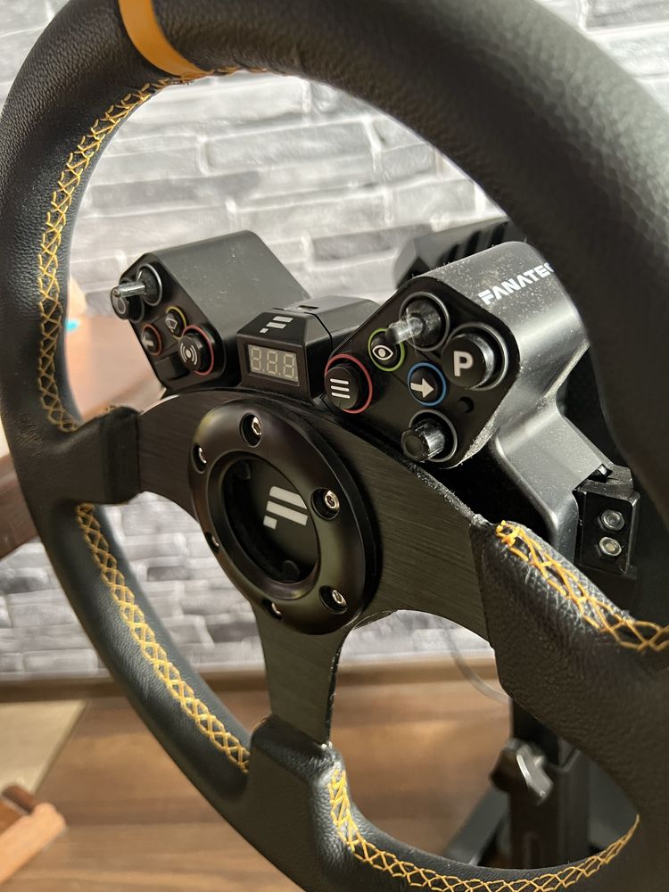 Fanatec CSL universal hub v2 +qr1+ łopatki magnetyczne