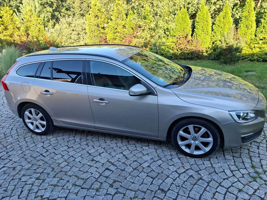 Volvo V60 D3 2.0 Diesel, 150KM, bezawaryjny