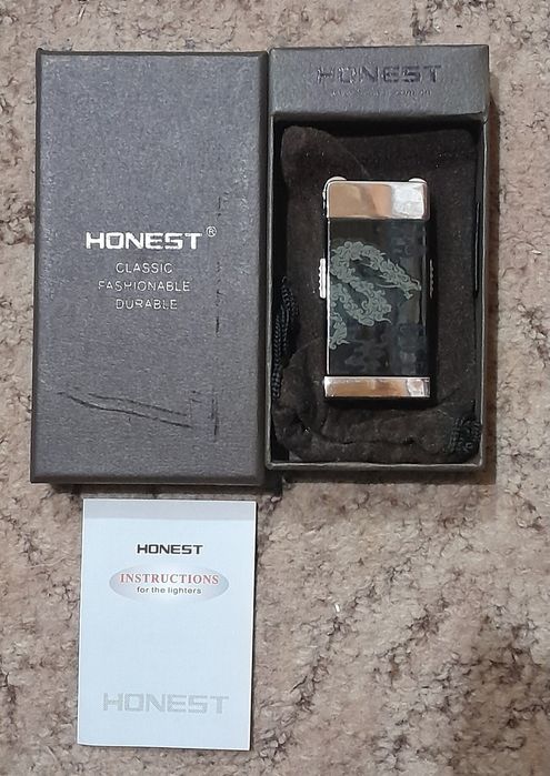 Винтажная зажигалка HONЕST