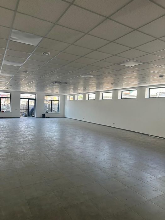 Виробниче приміщення. Центр. Офіс