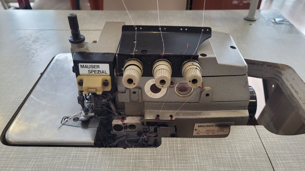 Maszyna overlock owerlok mereżka Mauser Spezial