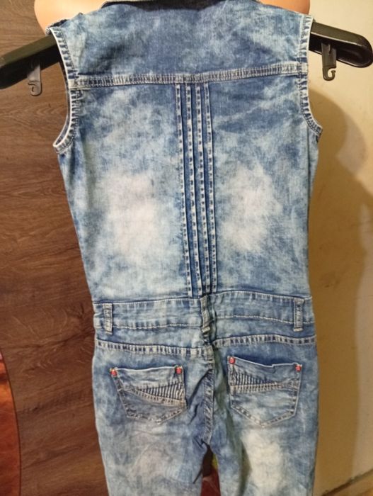 Kombinezon dla dziewczynki .Jensowy