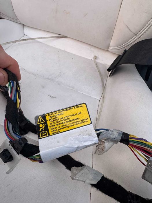 сиденья Tesla model 3 \рест\ restyiling