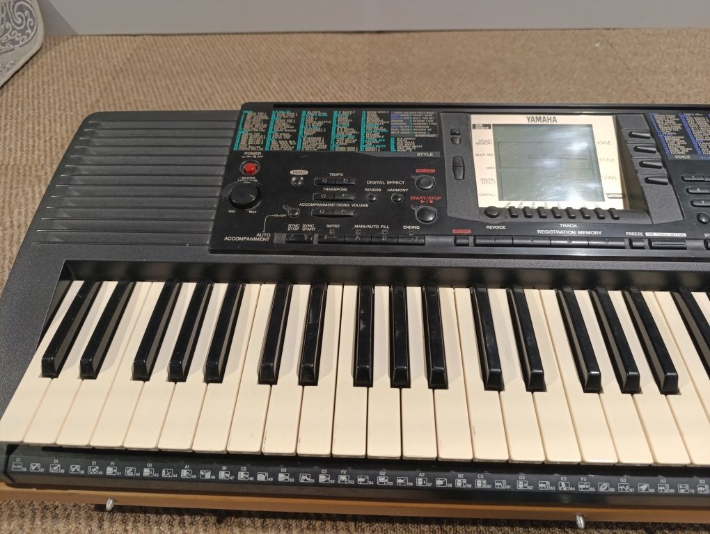 KEYBOARD Yamaha -PSR 330