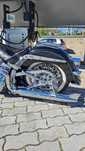 Harley Davidson Softail Deluxe estilo chicano