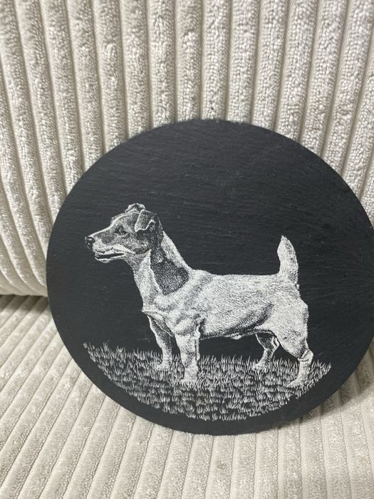 Kamienna podkładks z motywem psa