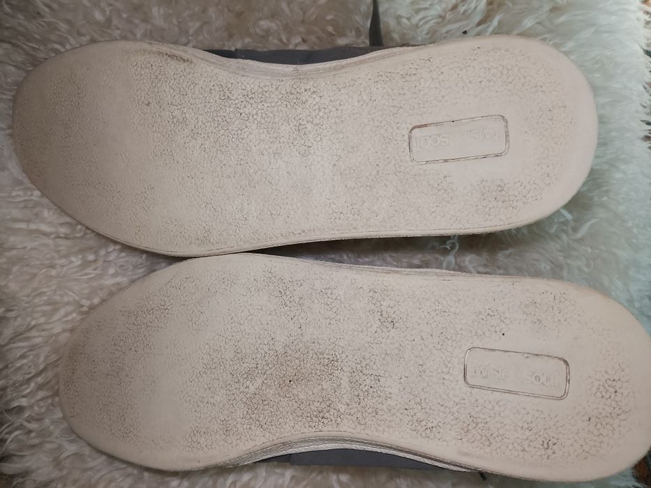 кроссовки 41 27см