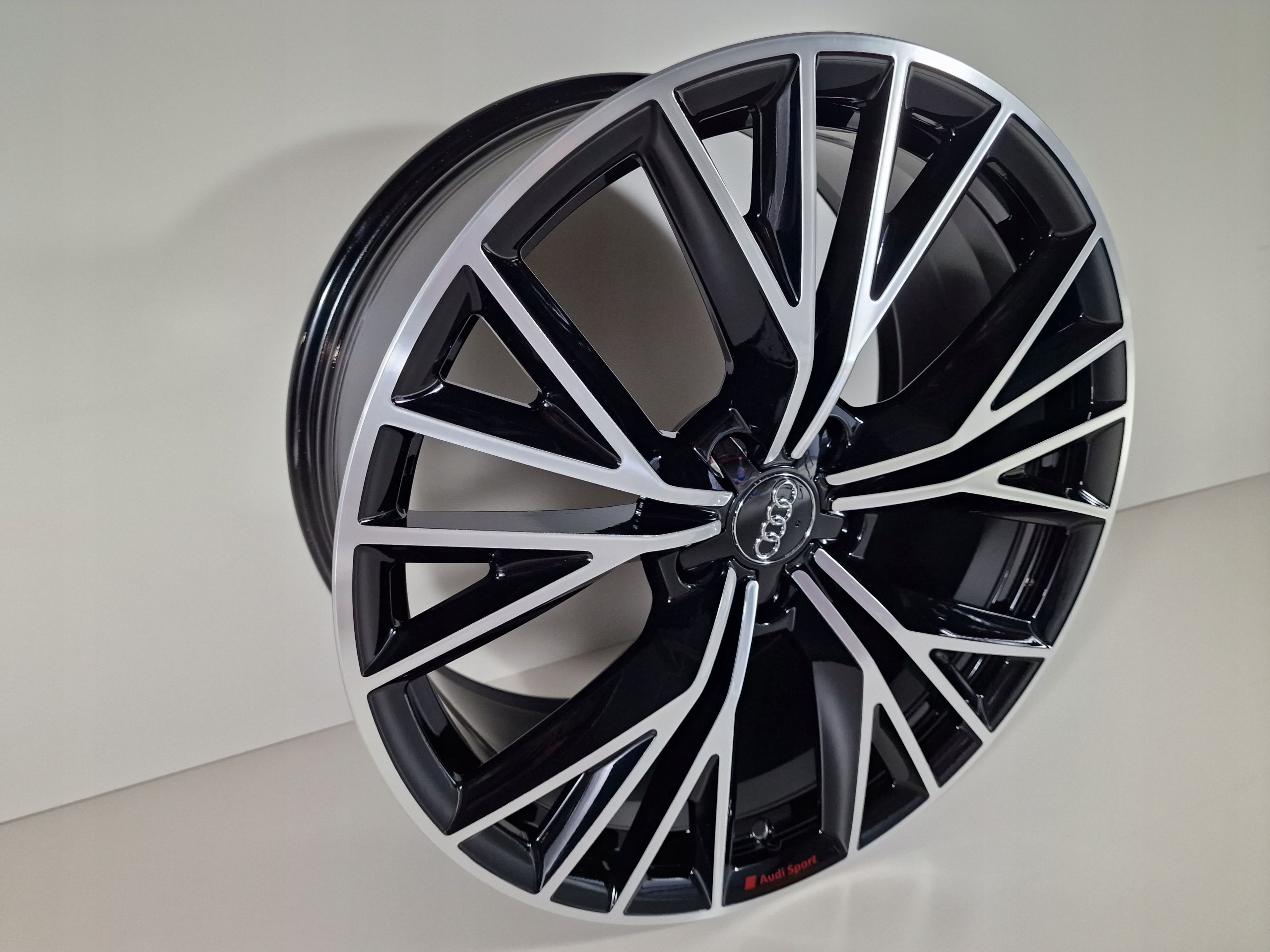 Oryginalne Felgi Audi 20 A4 A5 A6 A7 A8 Q3 Q5 Q7