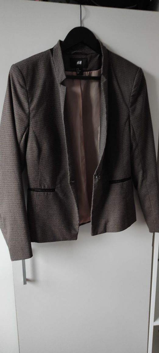 Bardzo ładna i elegancka marynarka z H&M