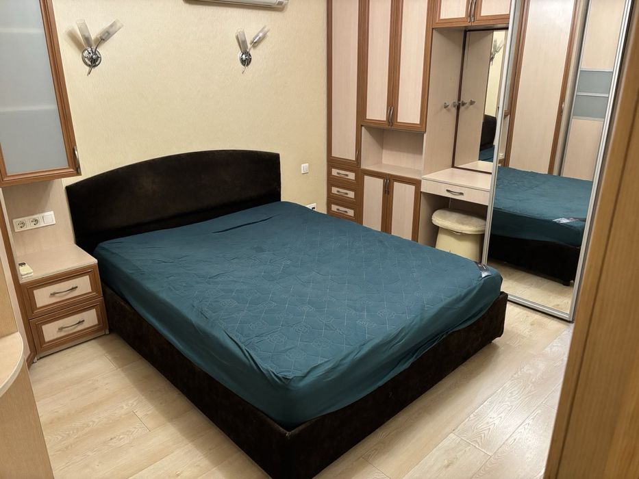 Продаж. 2-х кімнатна 51 м2. Центр, метро КПІ