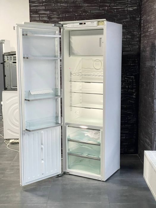 Холодильник Під Забудову Miele K 37683 BioFresh Вмонтований