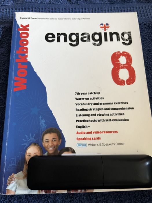 Caderno de actividades Engaging 8