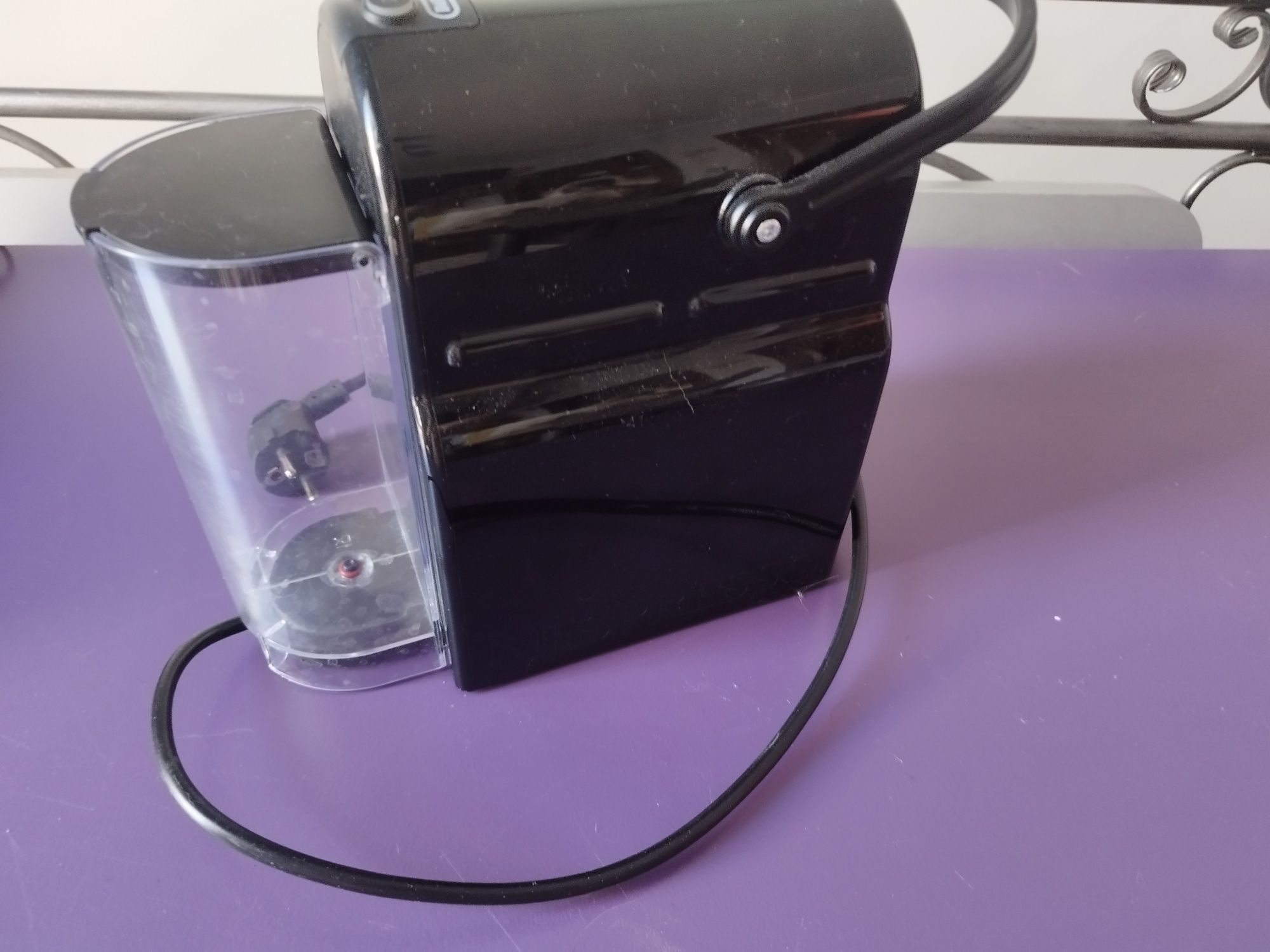 ekspres DeLonghi Nespresso czarny