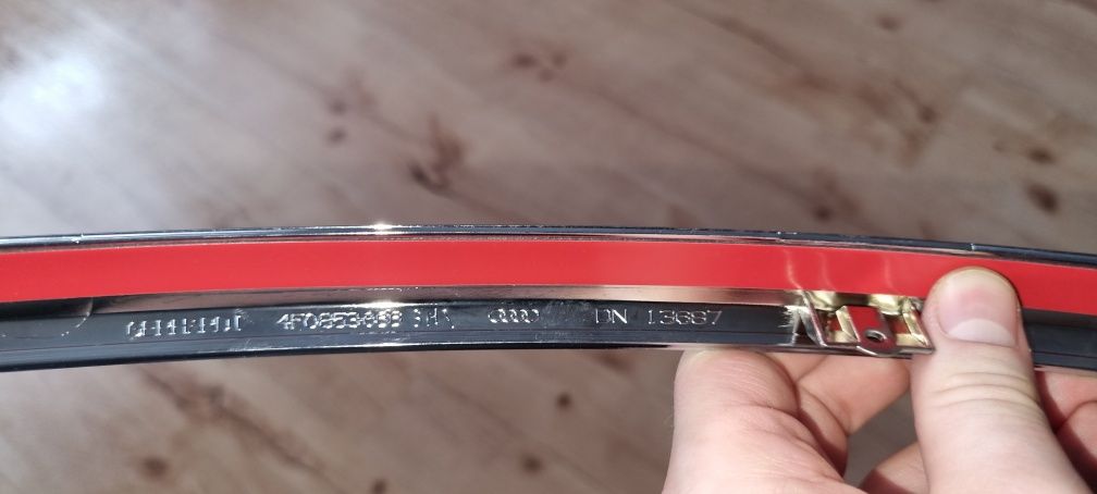 Listwy ozdobne zderzaka chrom Audi A6 C6 przód