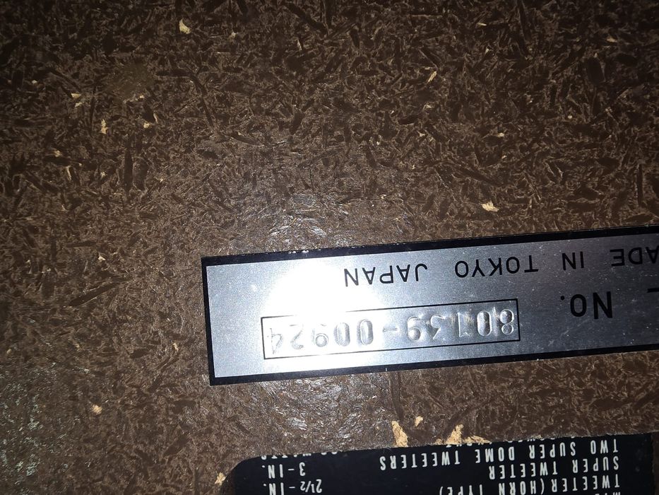 2 Colunas de som AKAI SW-175 com 6 saídas de som