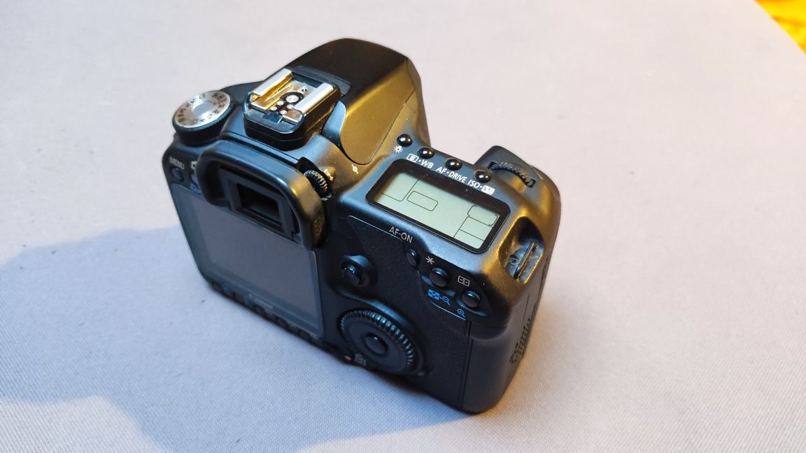 Canon 50D + Sigma 17-70mm 1:2.8-4.5