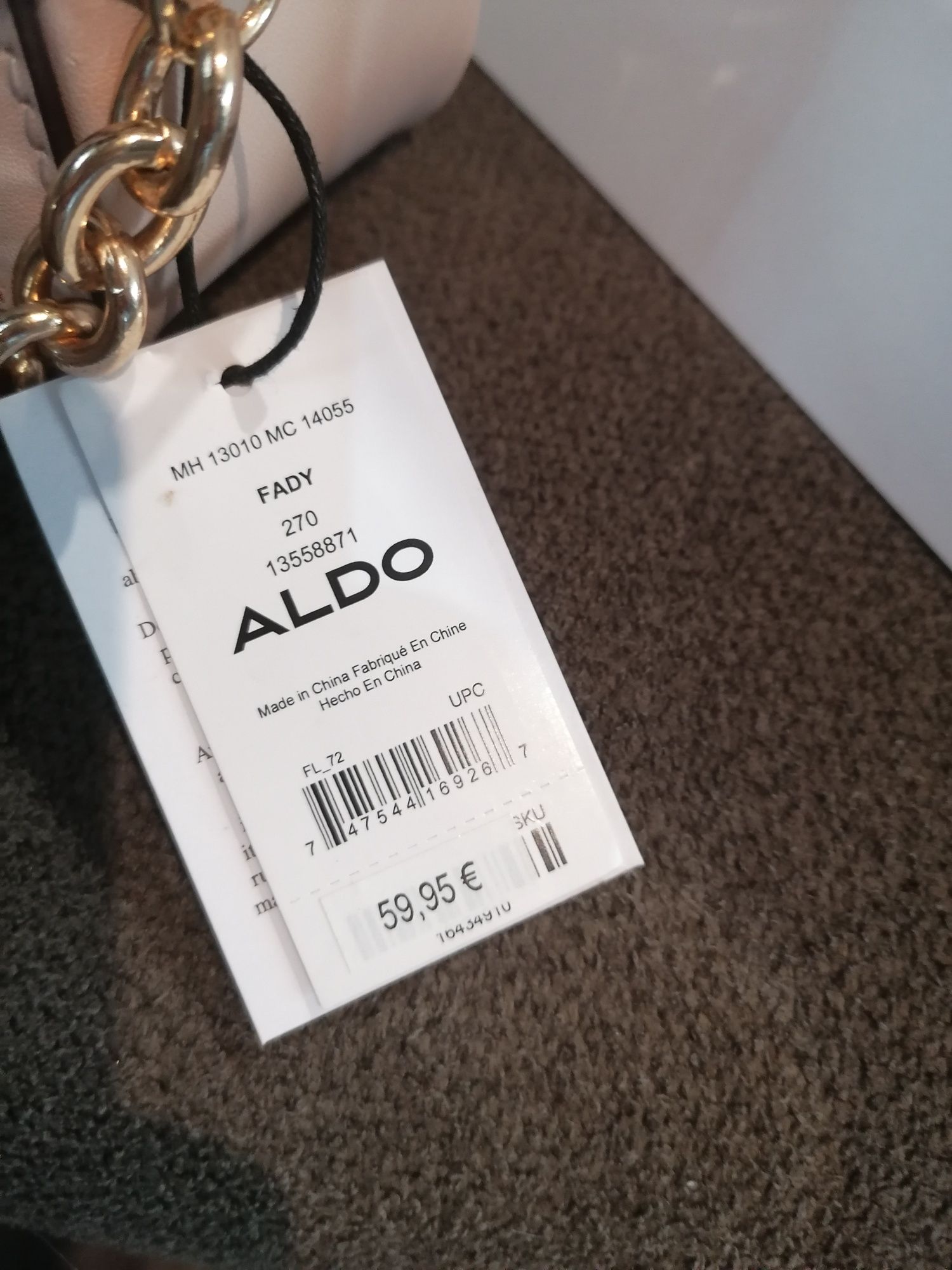 Vendo esta carteira nova