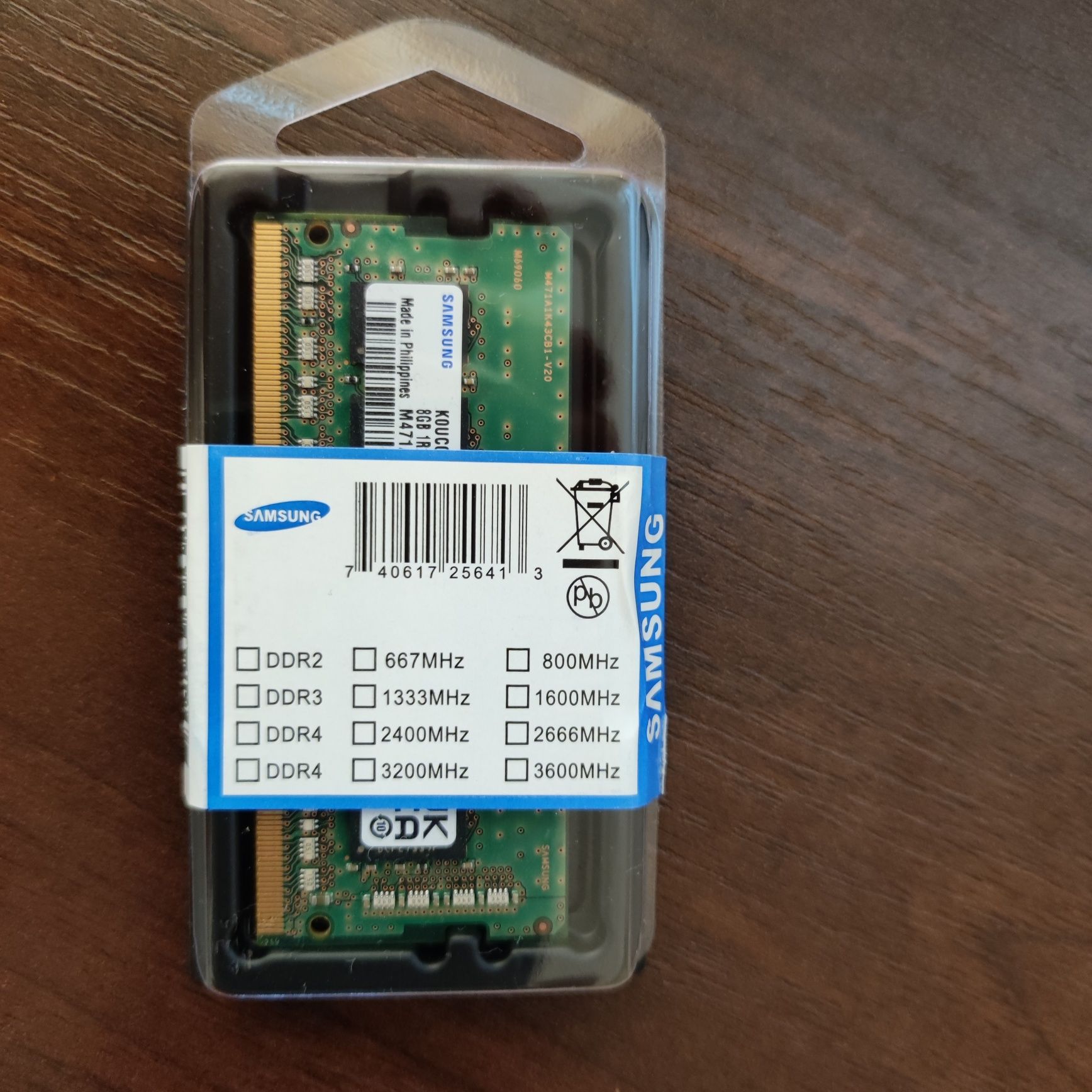 Оперативна пам'ять samsung DDR4 8 gb 3200 mhz.
