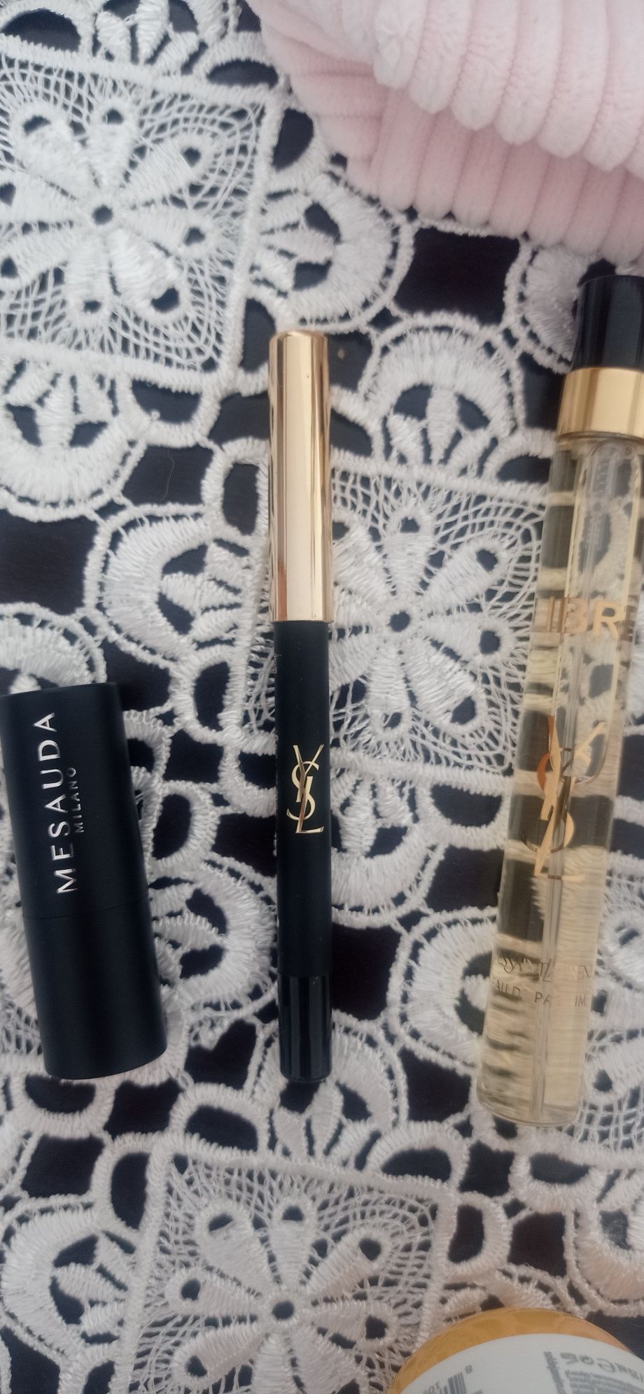Kosmetyczka Lancome z zestawem kosmetyków