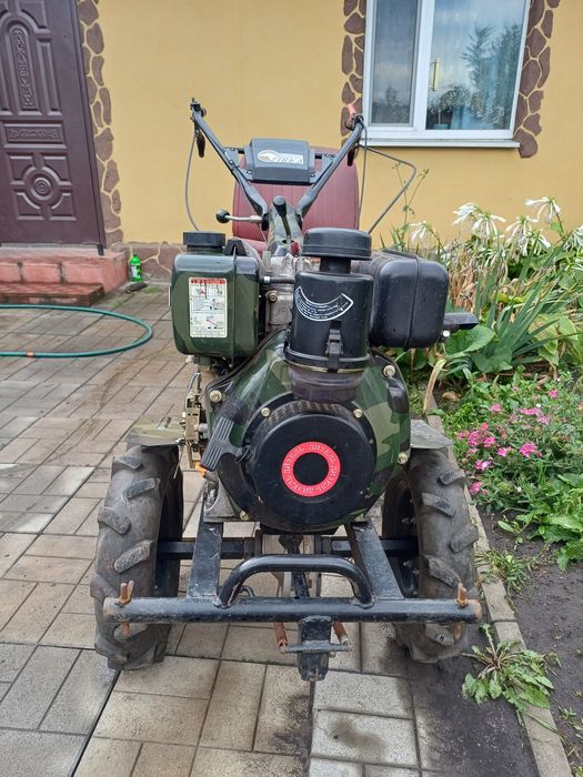 Продам мотоблок Зірка з адаптером.