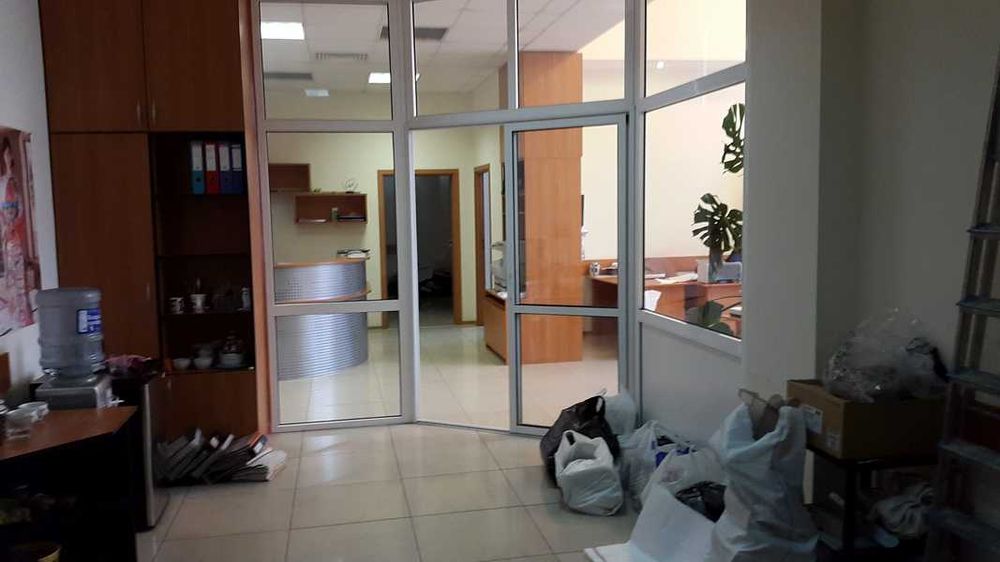 Офис 131 м. кв. свой, без комиссий.