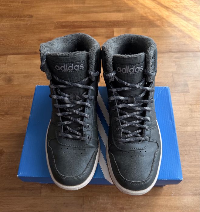 Високі кросівки adidas Hoops 2.0 Mid