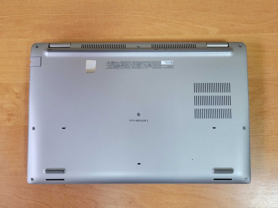 Ноутбук Dell Latitude 5520 15.6 FHD IPS i5-1145G7/16GB/SSD 1TB/Iris XE