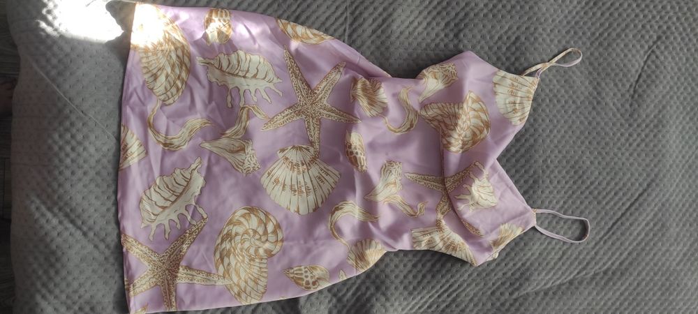 Satynowa letnia sukienka xs viral Urban Outfitters