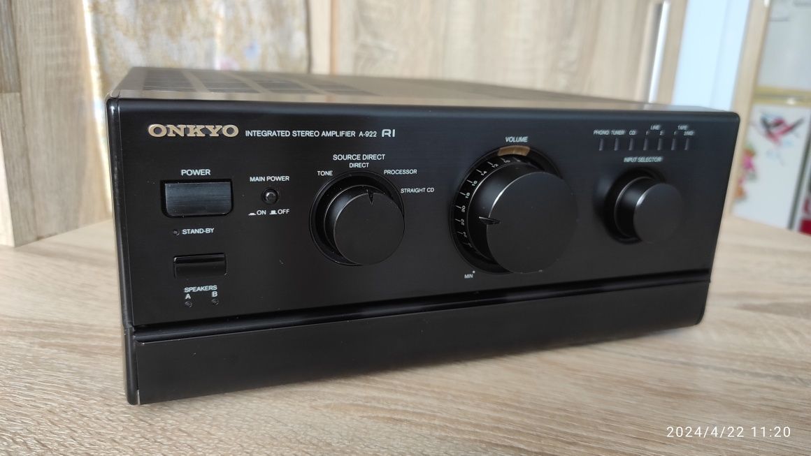 Wzmacniacz Onkyo A-922 midi. W pełni sprawny.