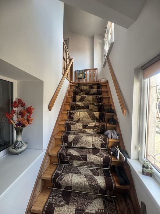 Продам 2/3 будинка в м. Сокаль