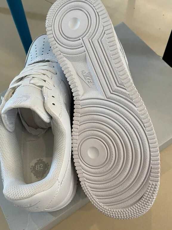 Nike AirForce1White Oryglnał"Buciki Moda_Damskie"Modny wybór 38