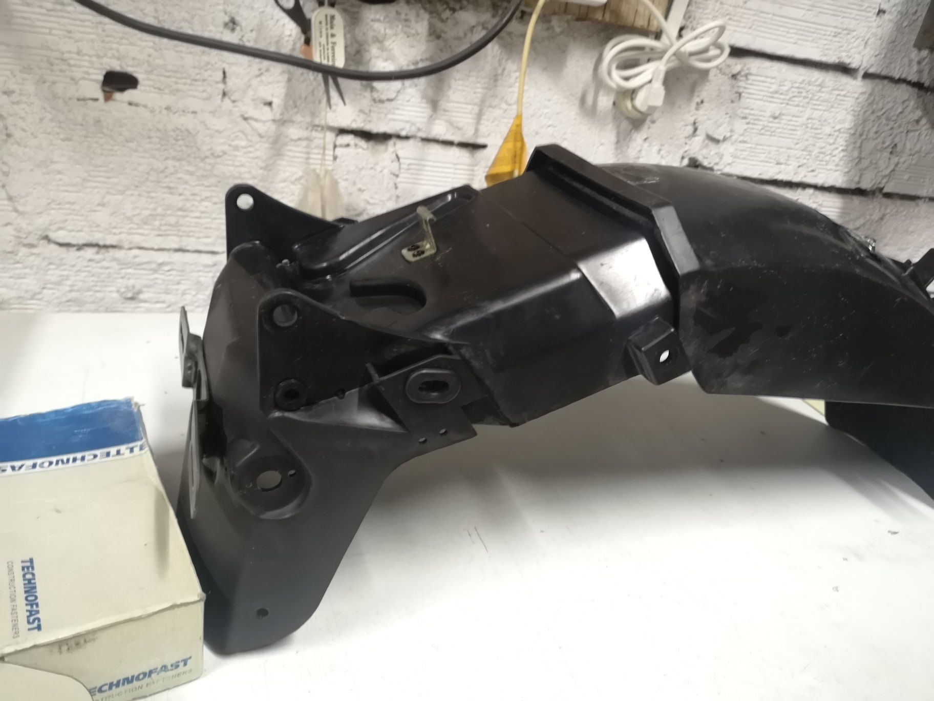 Guarda lamas traseiro completo original da Yamaha FZR 1000 2LA