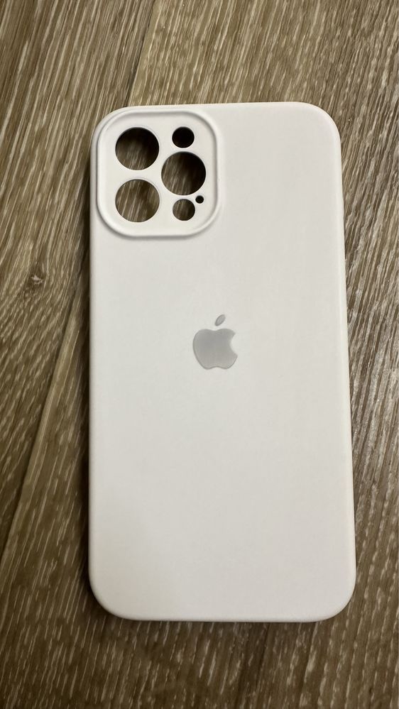 Чехлы на iPhone 12 Pro Max