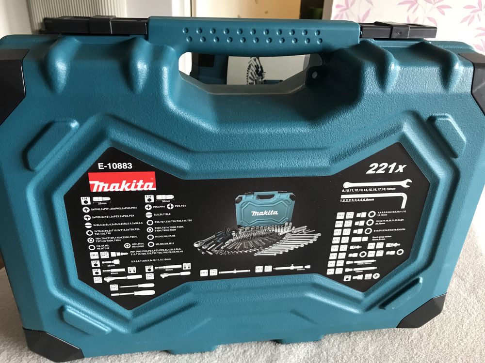 Makita 221 E-10883